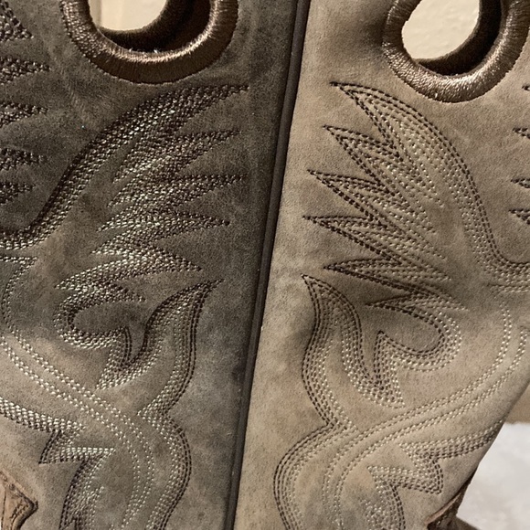 Mens Ariat Boots Sz10D(Fit like 11-11.5) - Picture 5 of 8
